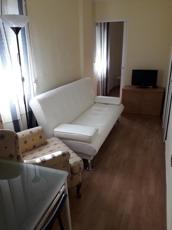 Apartamentos Vialia Sol Y Playa มาลากา ภายนอก รูปภาพ